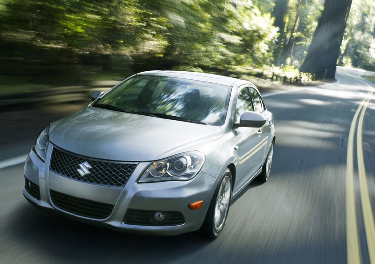 2010 Suzuki Kizashi Picture