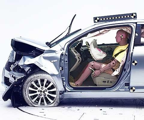 2011 Suzuki Kizashi IIHS Frontal Impact Crash Test Picture