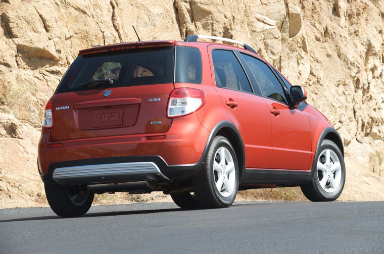 2009 Suzuki SX4 Crossover Hatchback Picture