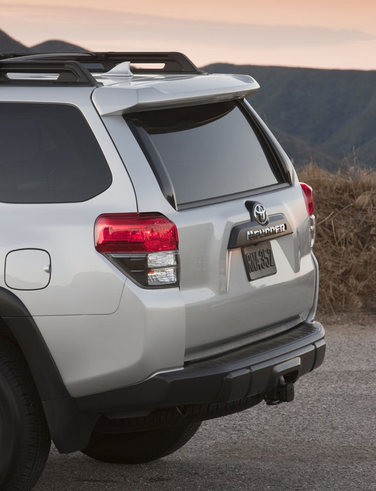 2010 Toyota 4Runner Trail Tail Light Picture