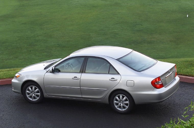 2003 Toyota Camry XLE Picture
