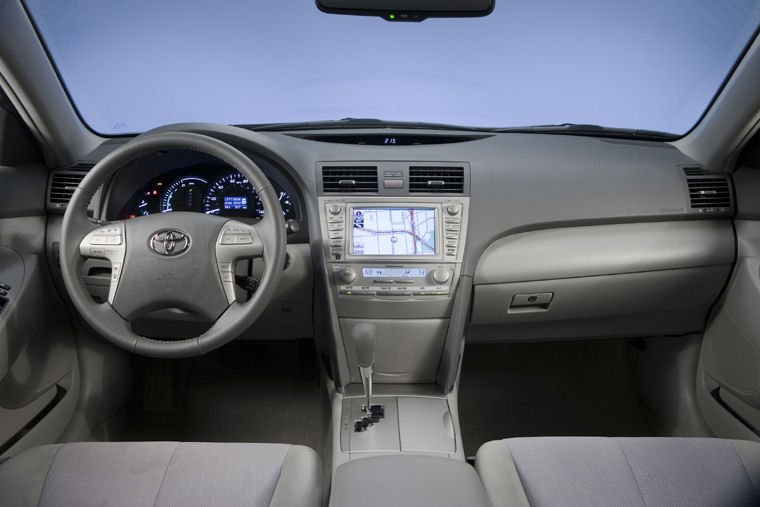 2010 Toyota Camry Hybrid Cockpit Picture