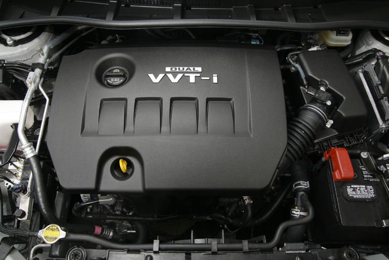 2010 Toyota Corolla XRS 2.4l 4-cylinder Engine Picture