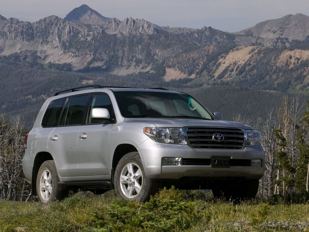 Toyota Land Cruiser Desktop Wallpaper