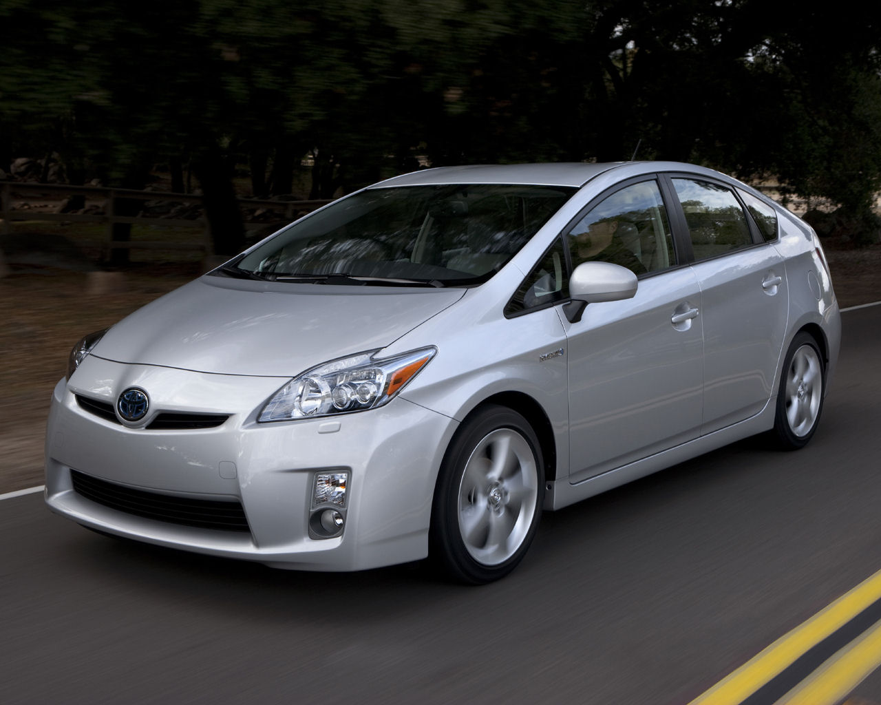 Toyota Prius Desktop Wallpaper