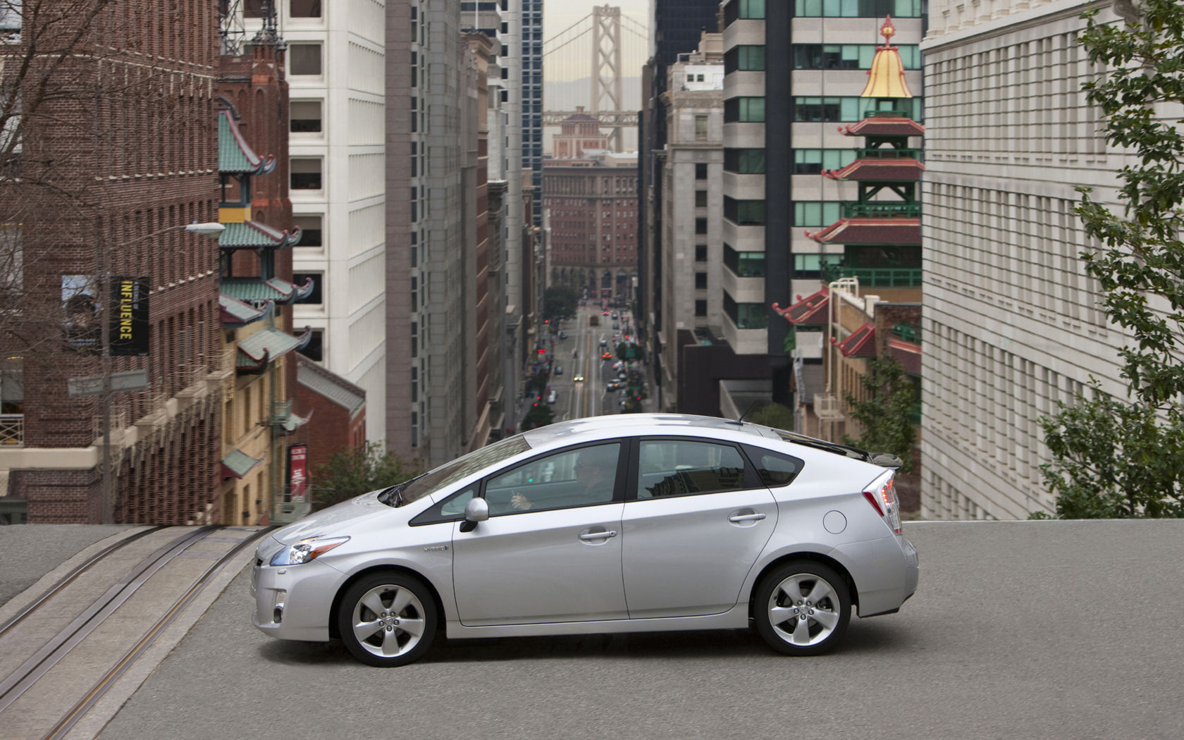 Toyota Prius Desktop Wallpaper