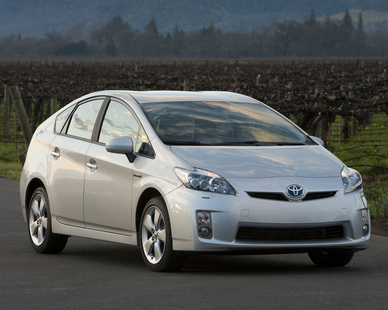 Toyota Prius Desktop Wallpaper