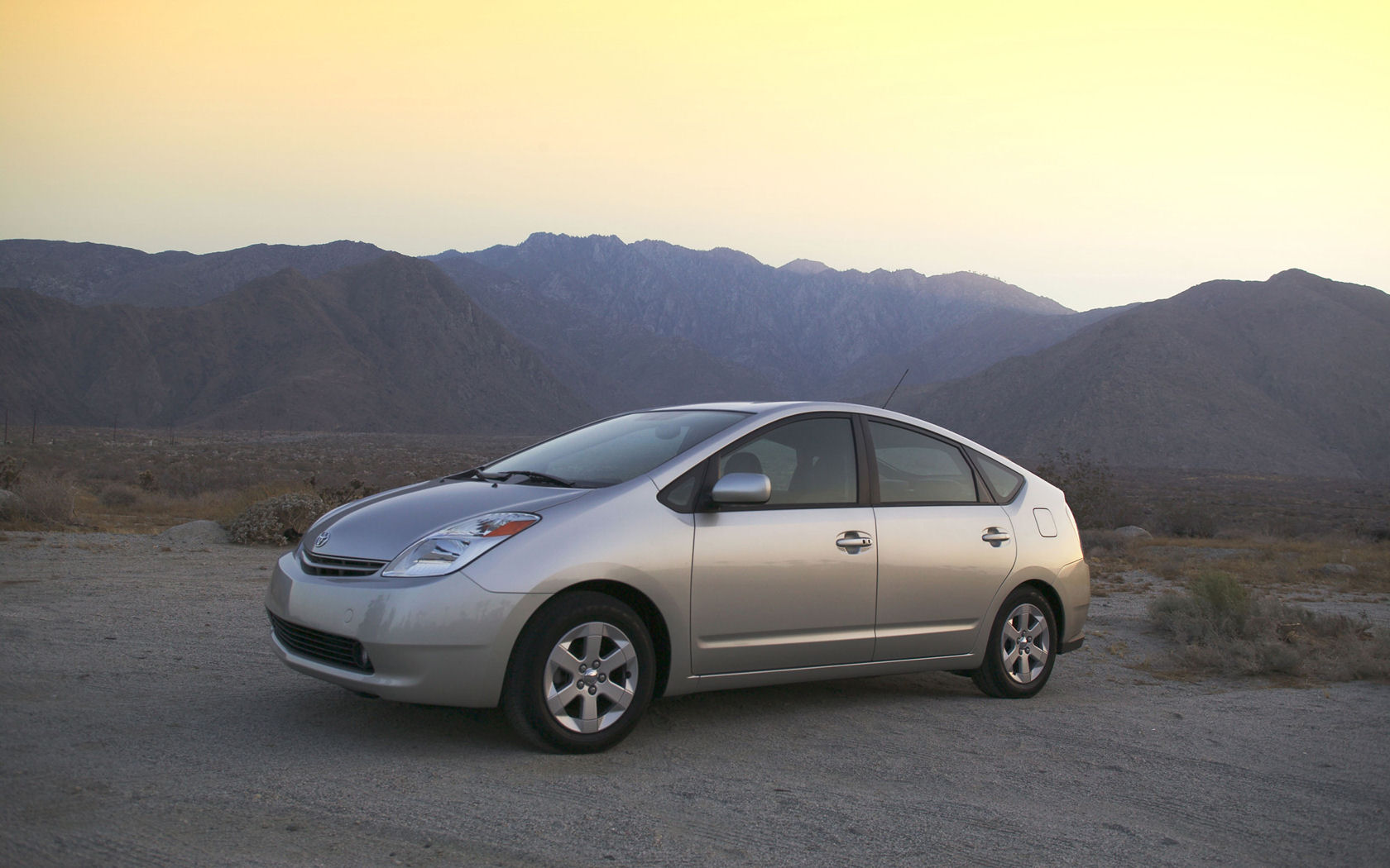 Toyota Prius Desktop Wallpaper
