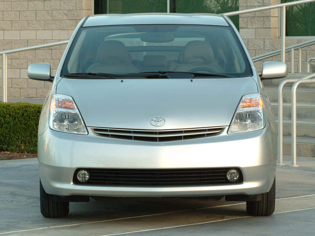 Toyota Prius Desktop Wallpaper