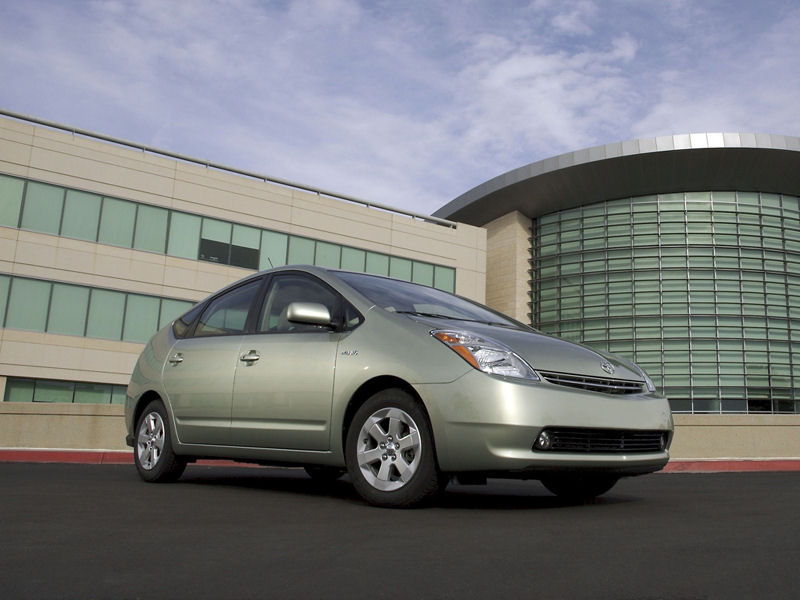 Toyota Prius Desktop Wallpaper