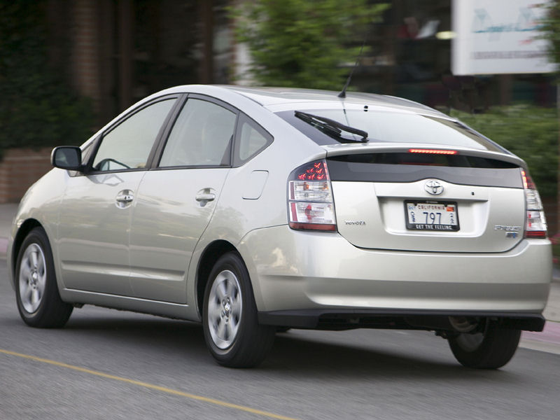 Toyota Prius Desktop Wallpaper