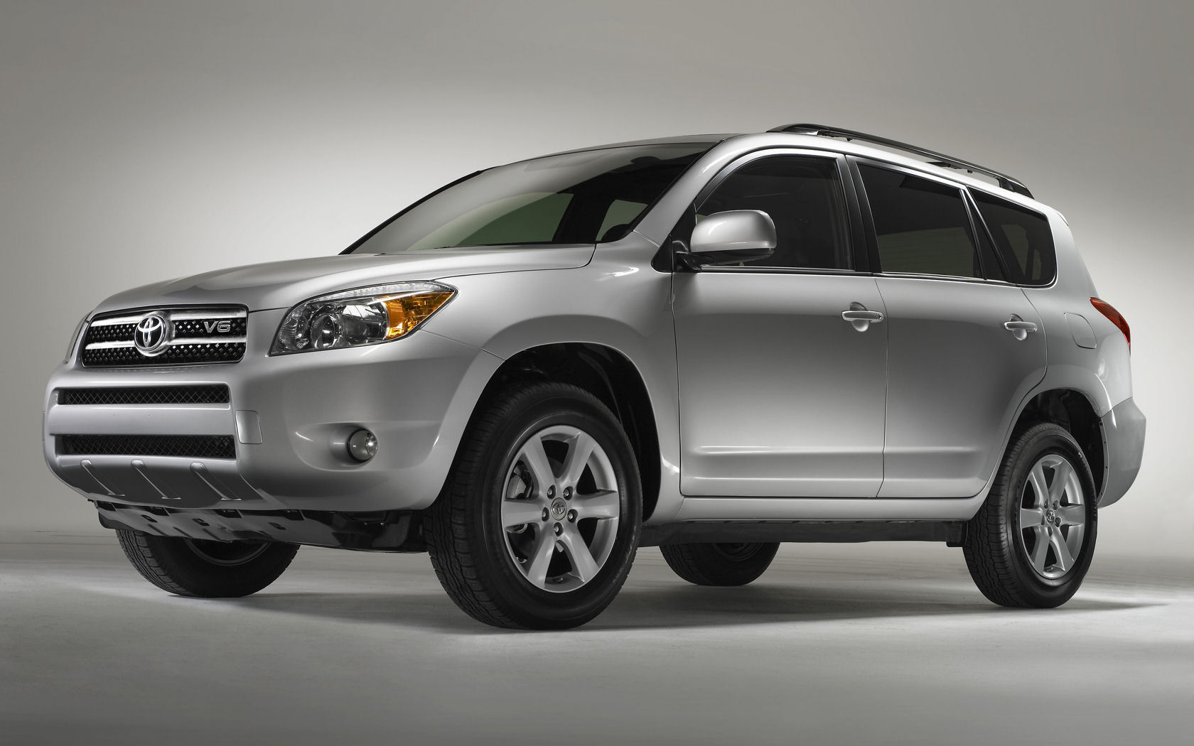 Toyota v6 AWD