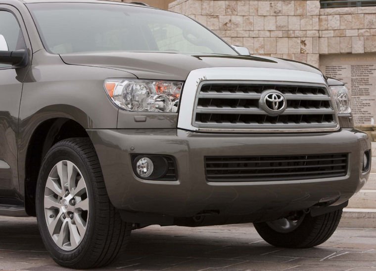 2010 Toyota Sequoia Front Facia Picture
