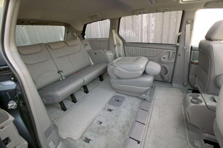 2010 Toyota Sienna Rear Seats Picture