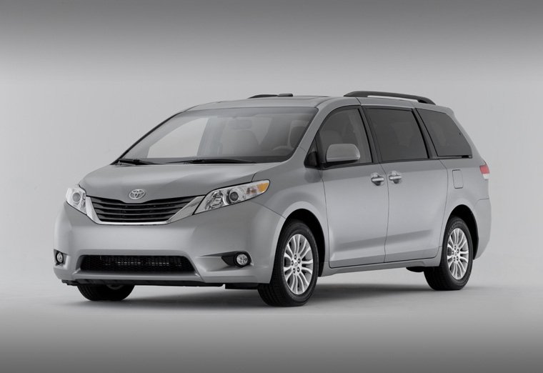 2011 Toyota Sienna XLE Picture