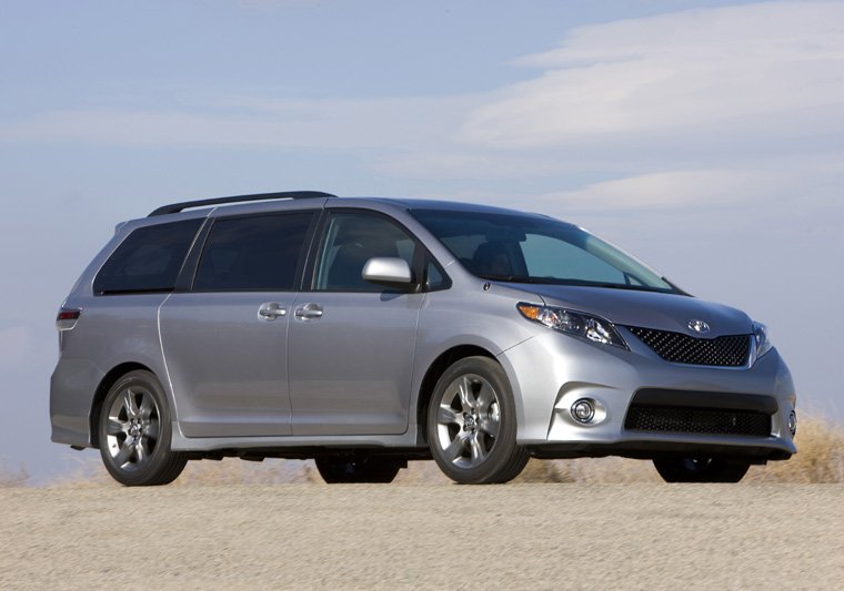 2011 Toyota Sienna SE Picture