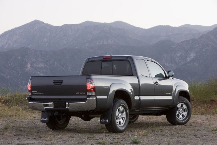 2010 Toyota Tacoma Access Cab AWD Picture