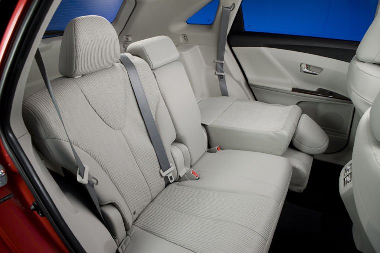 2010 Toyota Venza Rear Seats Picture