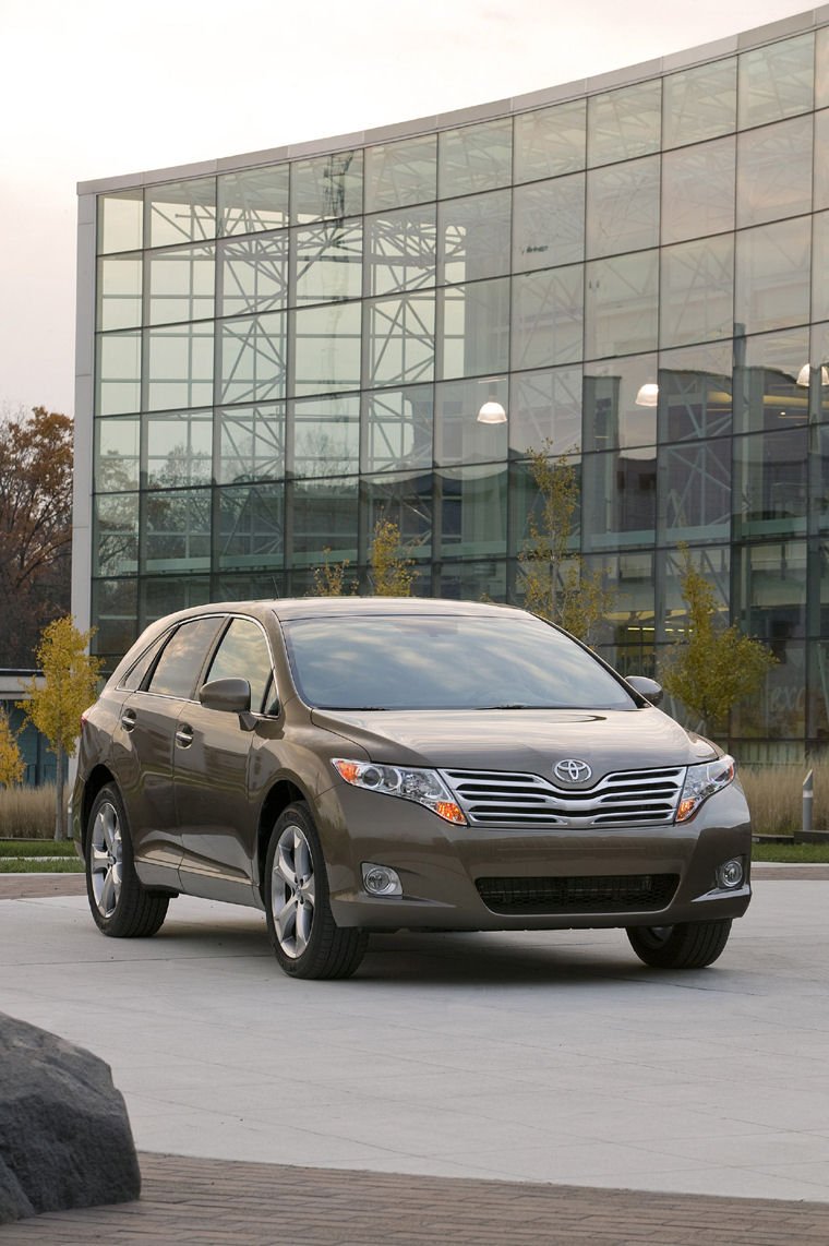 2010 Toyota Venza Picture