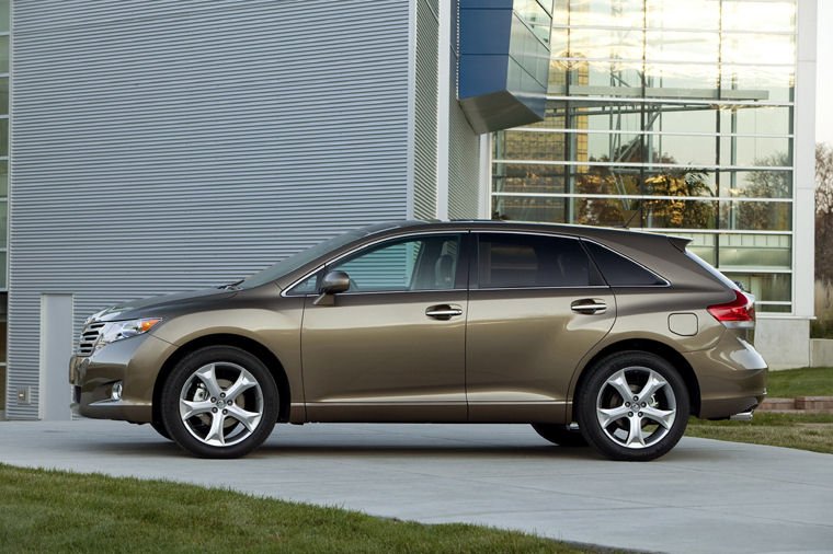 2010 Toyota Venza Picture