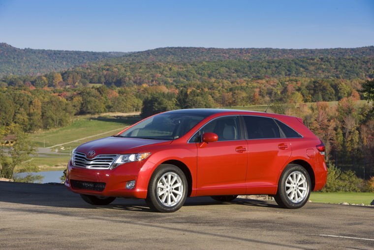 2010 Toyota Venza Picture