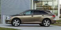 2010 Toyota Venza Pictures