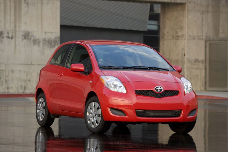 2010 Toyota Yaris 3-door Hatchback Picture