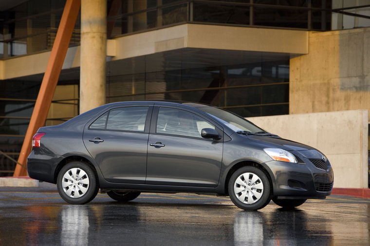 2010 Toyota Yaris Sedan Picture