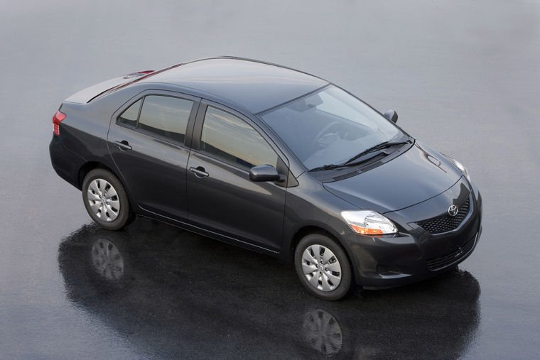 2010 Toyota Yaris Sedan Picture