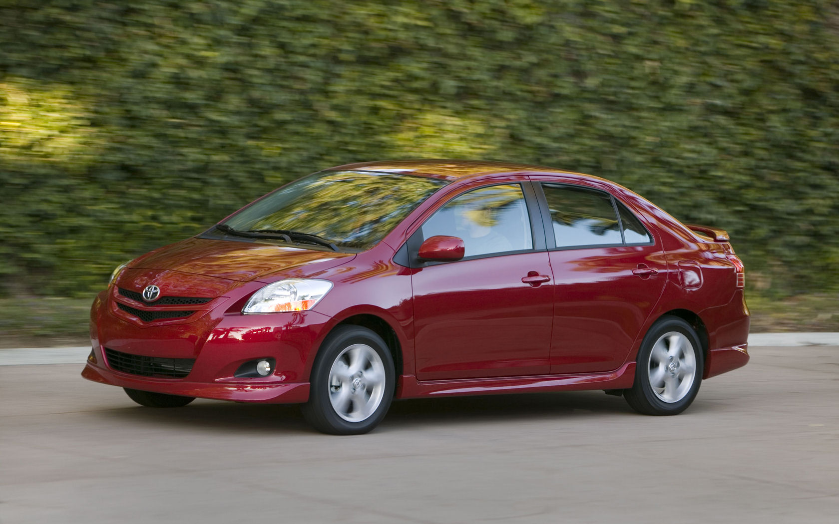 Toyota Yaris Desktop Wallpaper