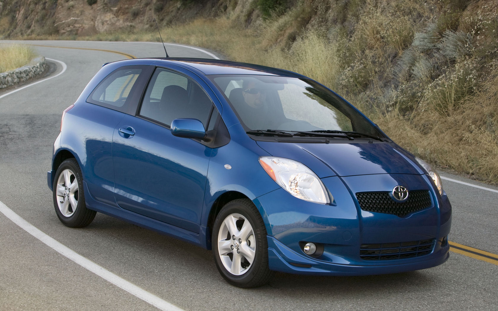 Toyota Yaris Desktop Wallpaper