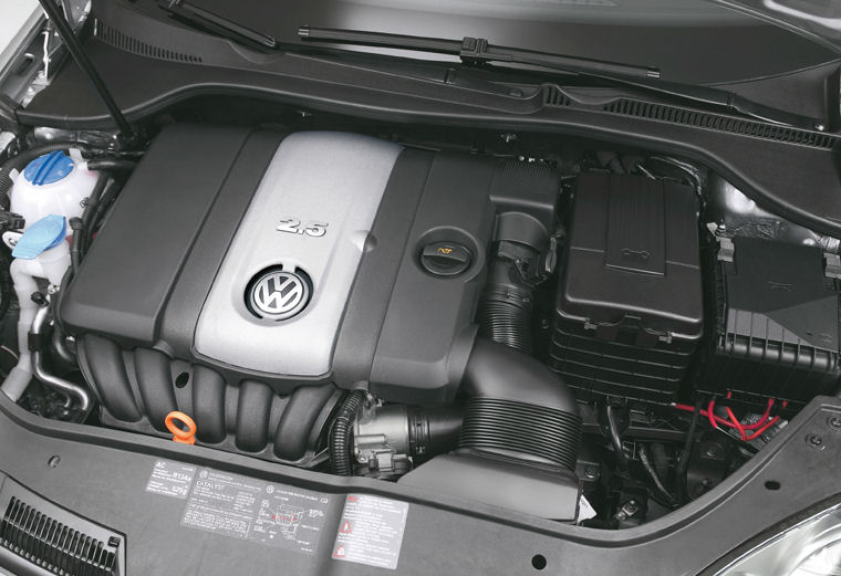2005 Volkswagen Jetta 2.5l 5-cylinder Engine - Picture / Pic / Image