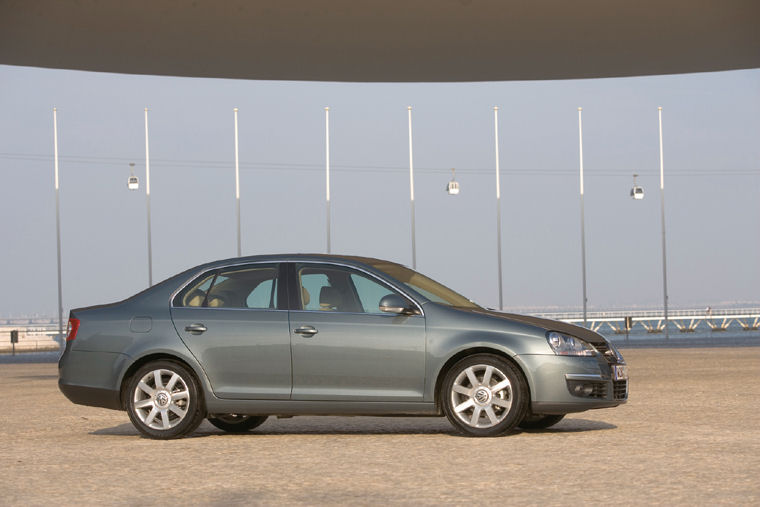 2007 Volkswagen Jetta 2.0 FSI Picture