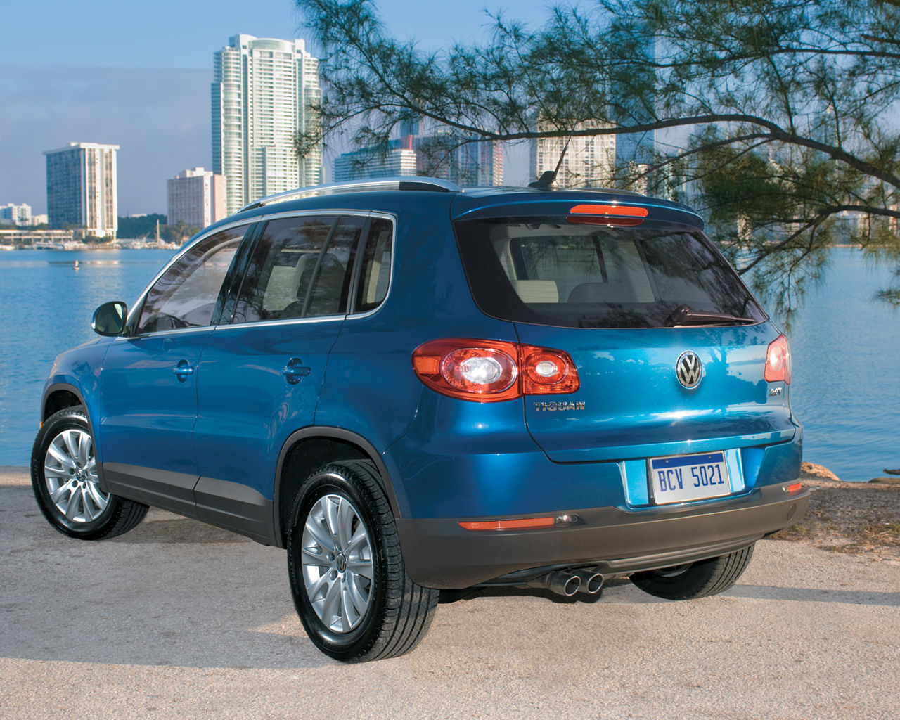 Volkswagen Tiguan Desktop Wallpaper