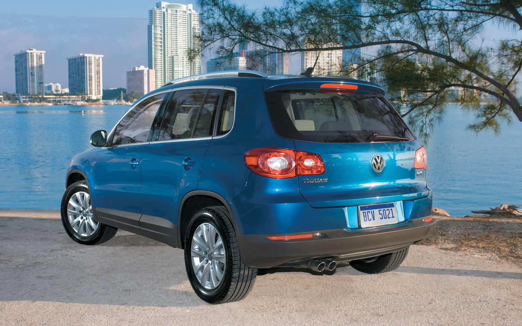 Volkswagen Tiguan Desktop Wallpaper